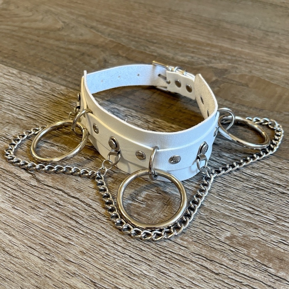 Punk Goth White Leather Choker Necklace Adjustable Buckle Chains Silver Accents